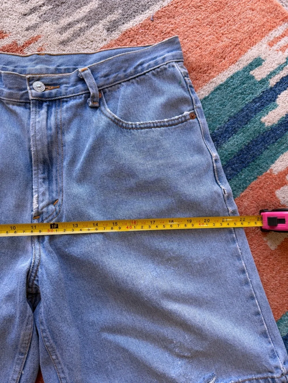 Levi's 550 Denim Bermuda Shorts Upcycled Reworked Graffiti Western Art - Picture 10 of 12